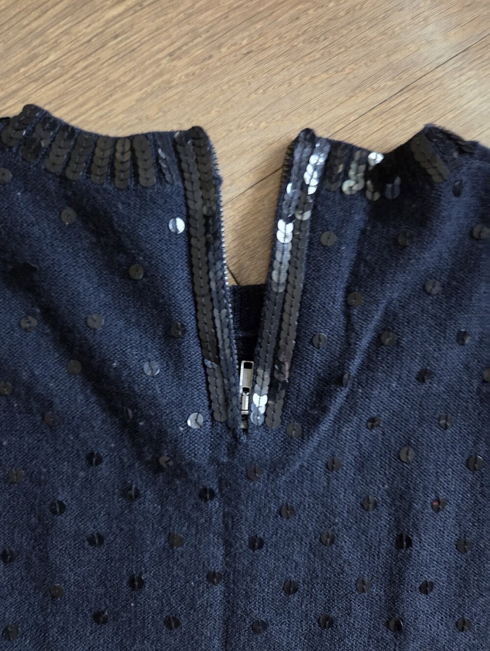 Marc Jacobs Wool Navy Short Sleeve Sequin Dot Knit Top Size M - Picture 4 of 10